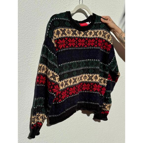 VTG Liz Claiborne 90s Fair Isle Knit Boxy Nordic Cropped Holiday Sweater - Picture 3 of 6